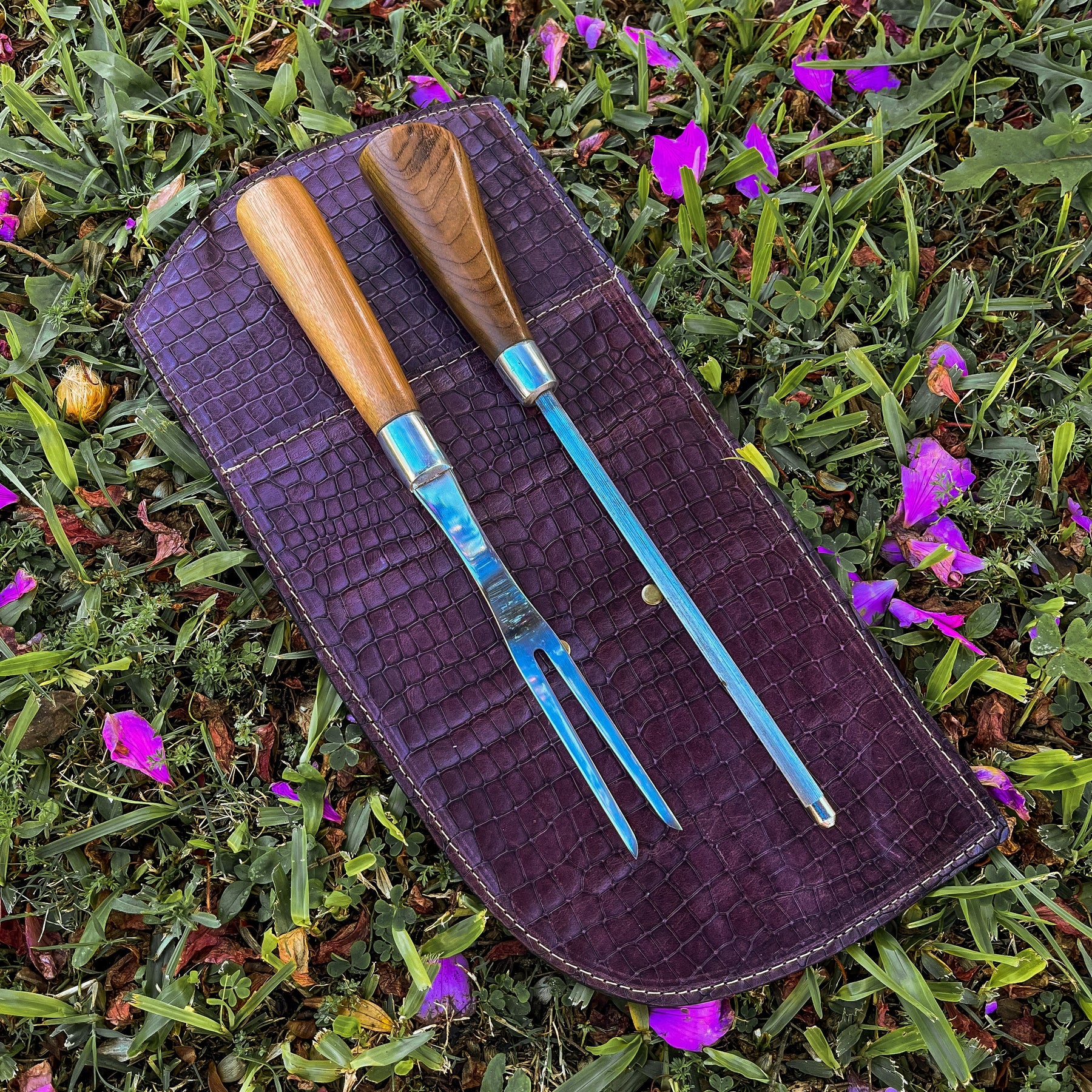 Kit para Churrasco 10" 3mm Lâmina com Cabo madeira + Case especial em couro - Três peças
