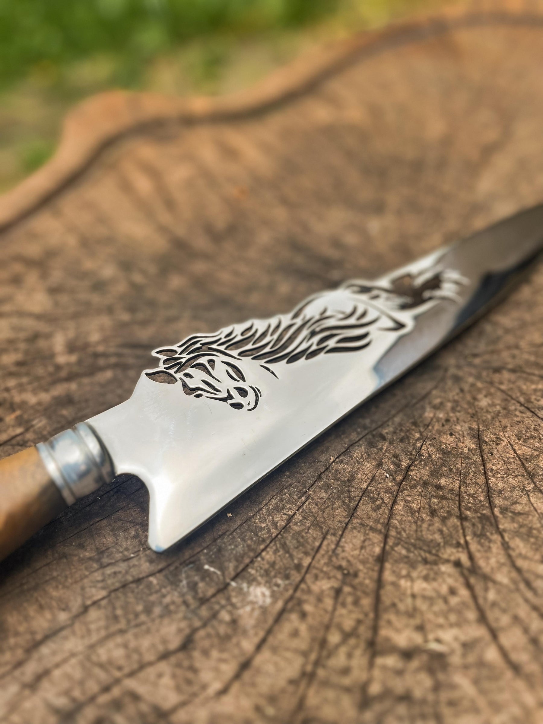Faca de Churrasco 10" 3mm Lâmina Ghaiyath com Cabo madeira + Case especial em couro