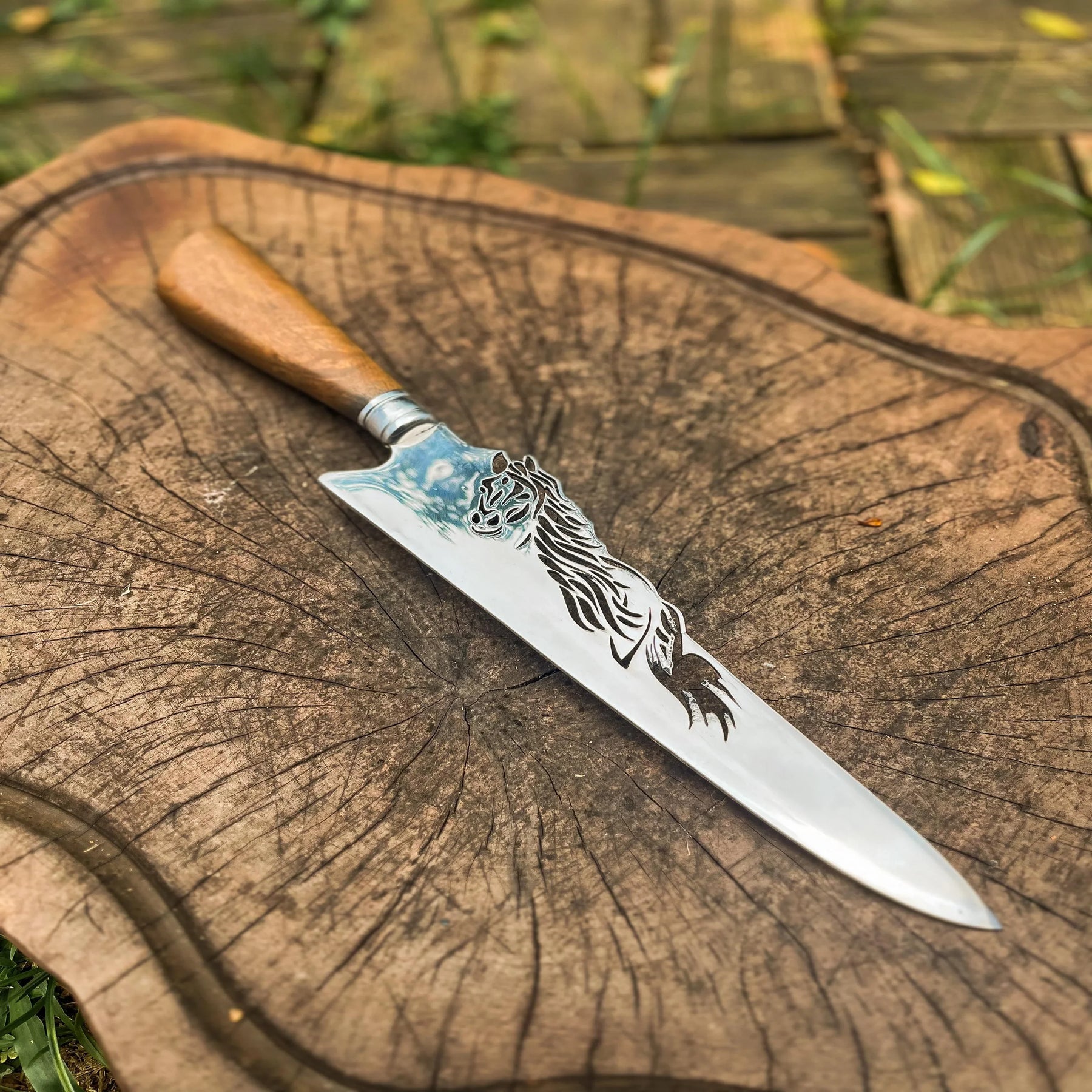 Faca de Churrasco 10" 3mm Lâmina Ghaiyath com Cabo madeira + Case especial em couro